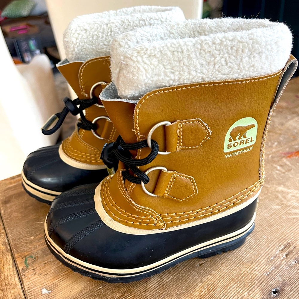 Kids Sorel Snow boots EUC